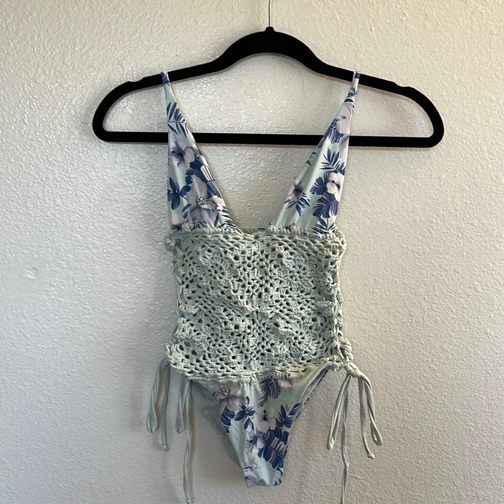 Frankie’s bikinis lilah one piece